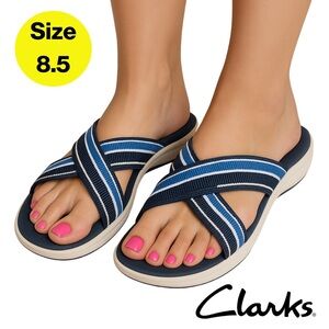 2/for $20 🪩 CLARKS Cloudsteppers Navy & White Slip-On Sandals 💙 (Womens 8.5)
